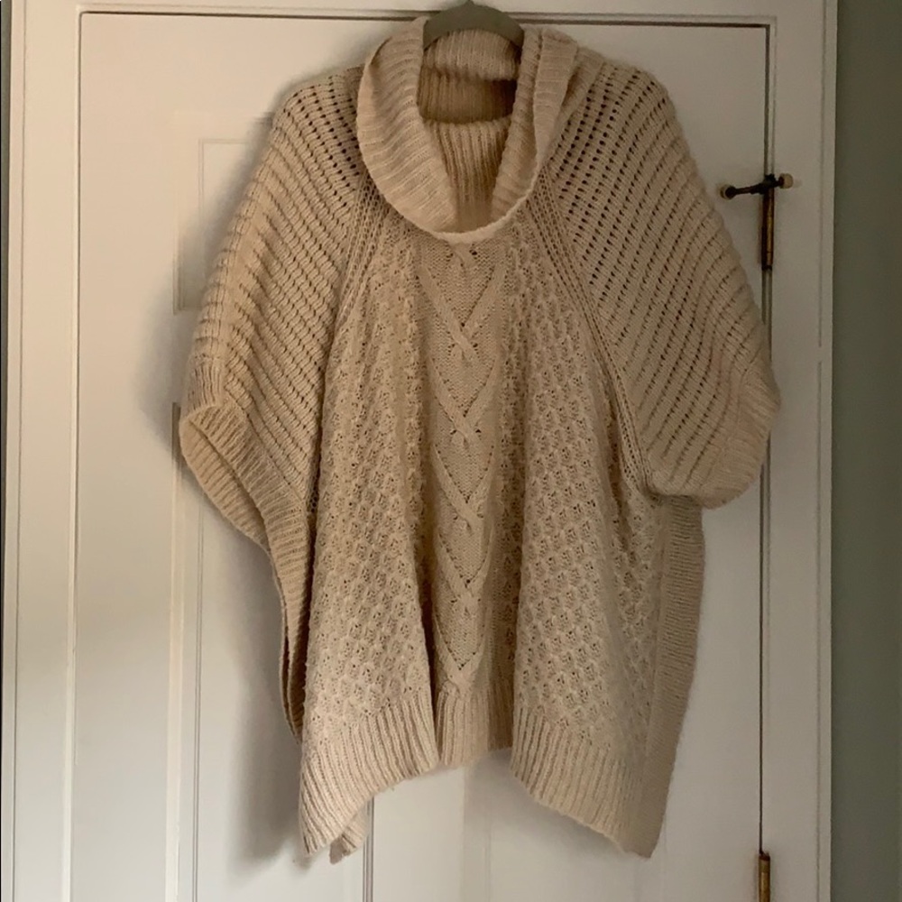 Mossimo pancho